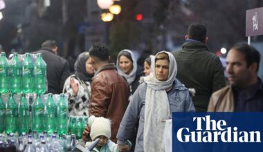Iran to try risky economic concessions as it attempts to quell protesters’ anger | Iran