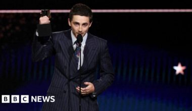 Owen Cooper tells Timothée Chalamet 'I'm not Scouse' at awards