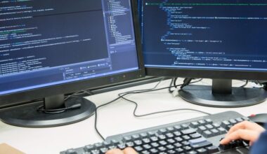 BlackBerry (TSX:BB) Valuation Check As Mixed Returns Contrast With High P/E And DCF Upside Estimate