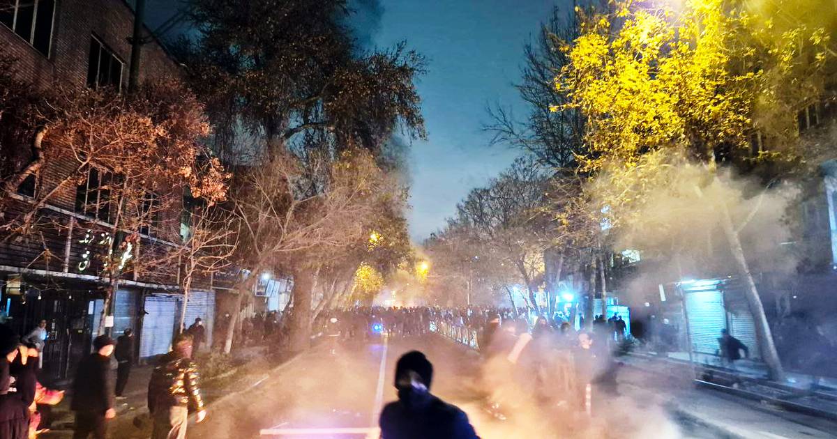 Calls by Iranians for US strike grow as Trump delays action