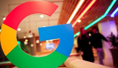 A Google AI Product Manager's Career Advice: 'Be a Crab'