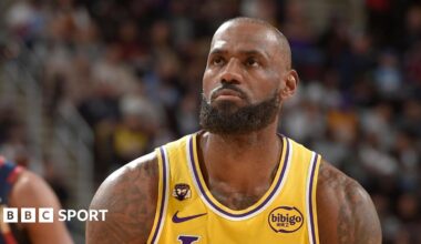 LeBron James in LA Lakers kit