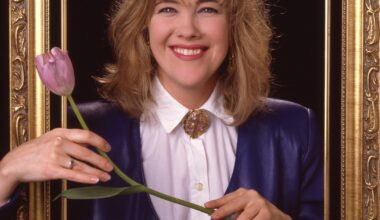 Catherine O'Hara Dead at 71: Her Life in Pictures - E! News
