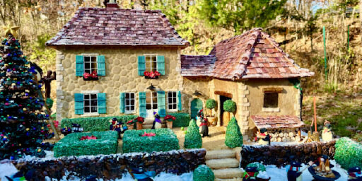 Gingerbread house replicates Dordogne home with stunning detail