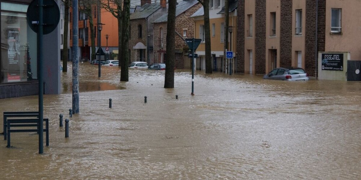 Storm Ingrid causes widespread river overflow