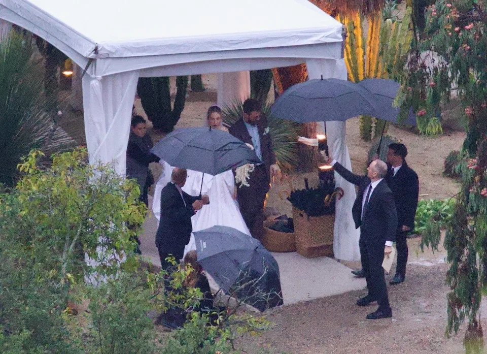 She married Jonathan “Johnny” Levin. BACKGRID