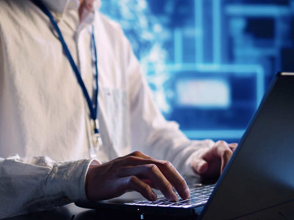 Multimodal Large Language Models for Cystoscopic Image Interpretation and Bladder Lesion Classification: Comparative Study