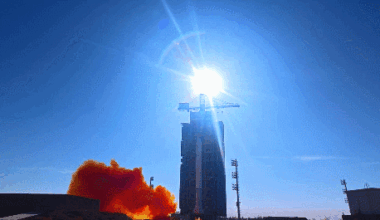 A Long March-2C rocket, carrying the AlSat-3A satellite, blasts off from the Jiuquan Satellite Launch Center, January 15, 2026. /CMG