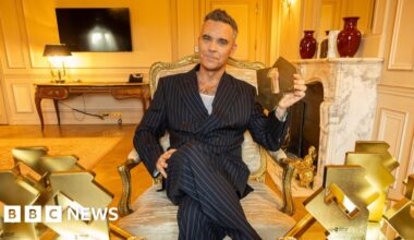 Robbie Williams breaks The Beatles' chart record with his 16th number one album Britpop