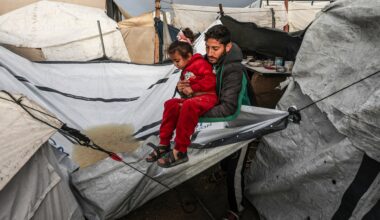 Eight die in Gaza as storm brings extreme cold, collapses buildings | Israel-Palestine conflict News