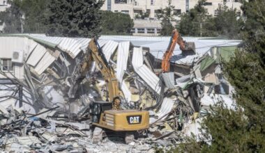 EU condemns Israeli raid on UNRWA, vows continued political and financial support – Middle East Monitor