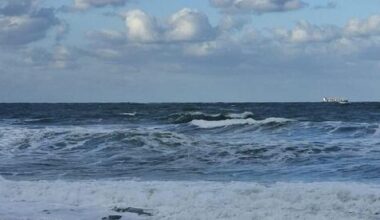 Heavy rains, flood risk as winter storm hits central Israel after warm weekend