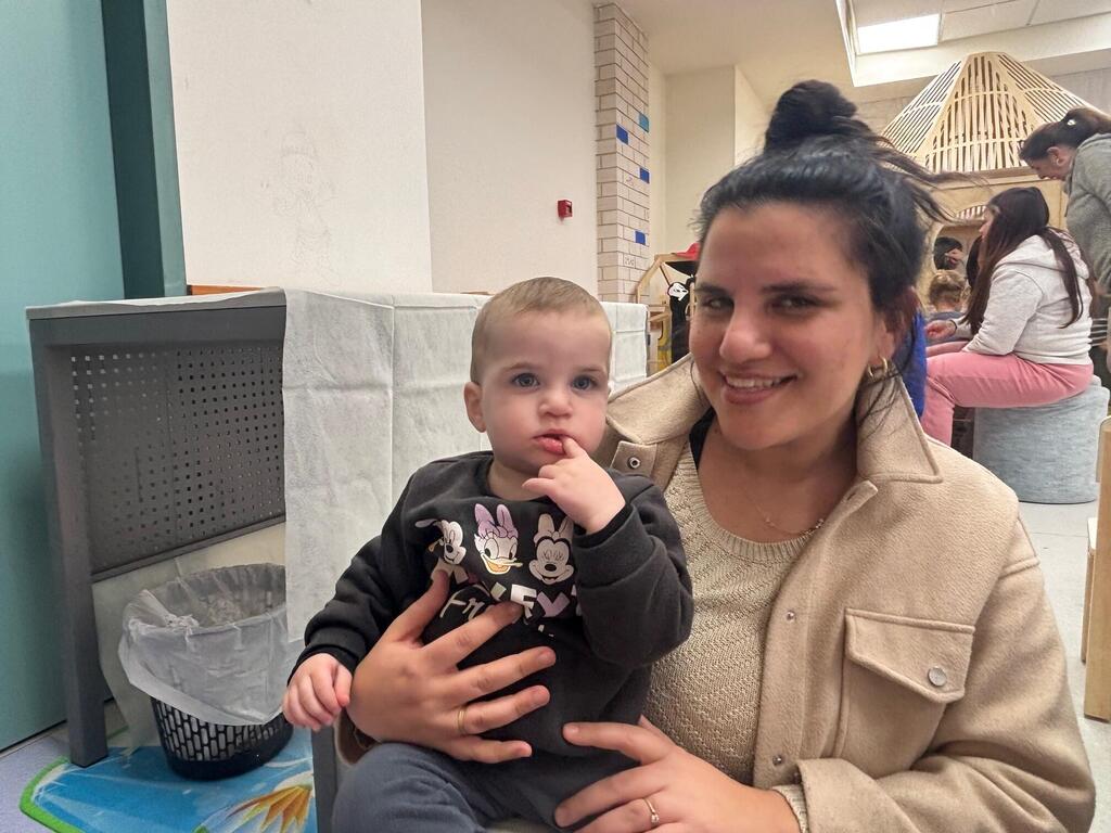 Shani Barshatski and daughter Leah 