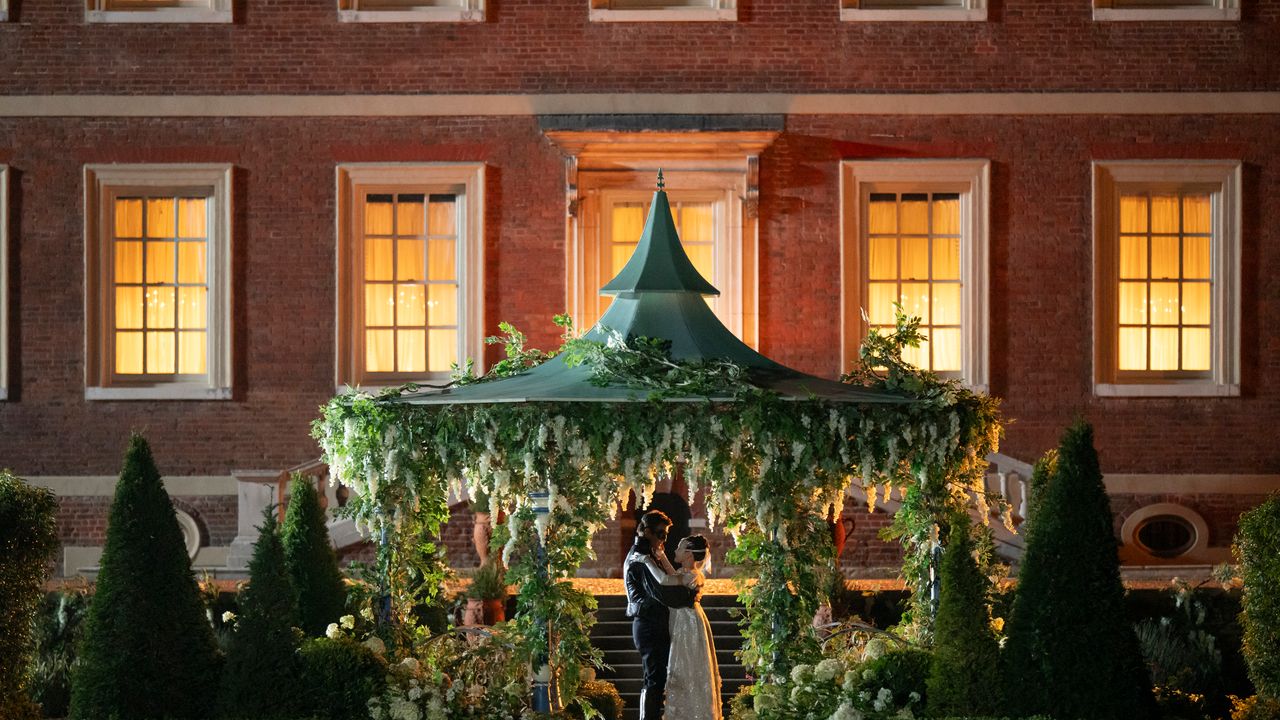 Where is ‘Bridgerton’ filmed? Behind the scenes of the lavishly saucy Netflix Regency drama