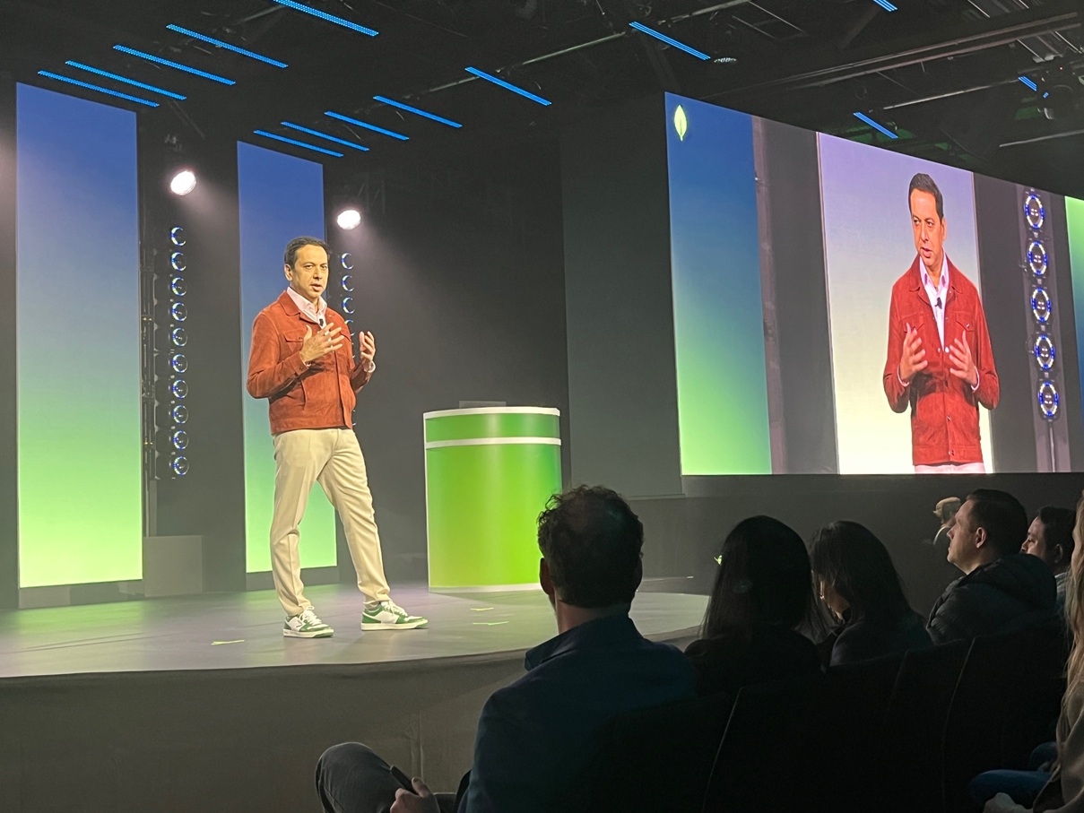 Data retrieval and embeddings enhancements from MongoDB set the stage for a year of specialized AI