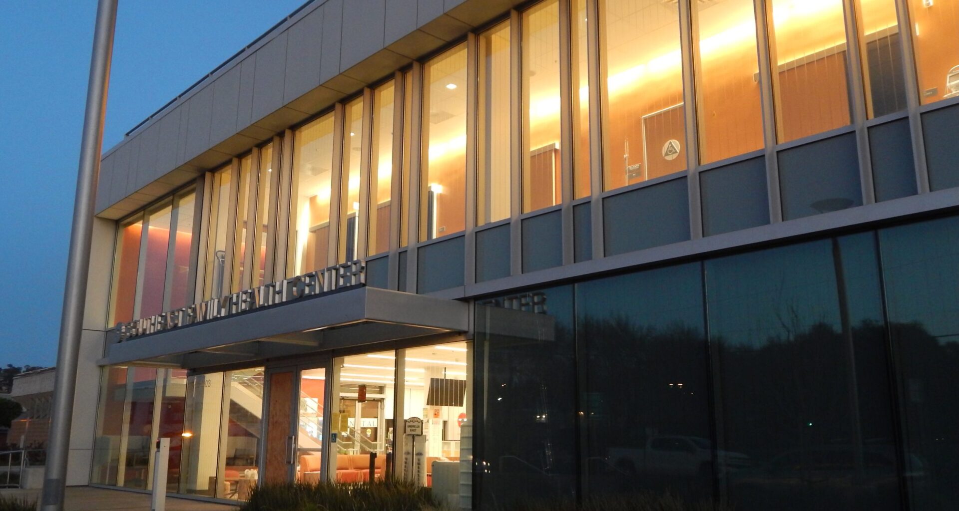 S.F. opens health clinic to tackle pollution in Bayview-Hunters Point