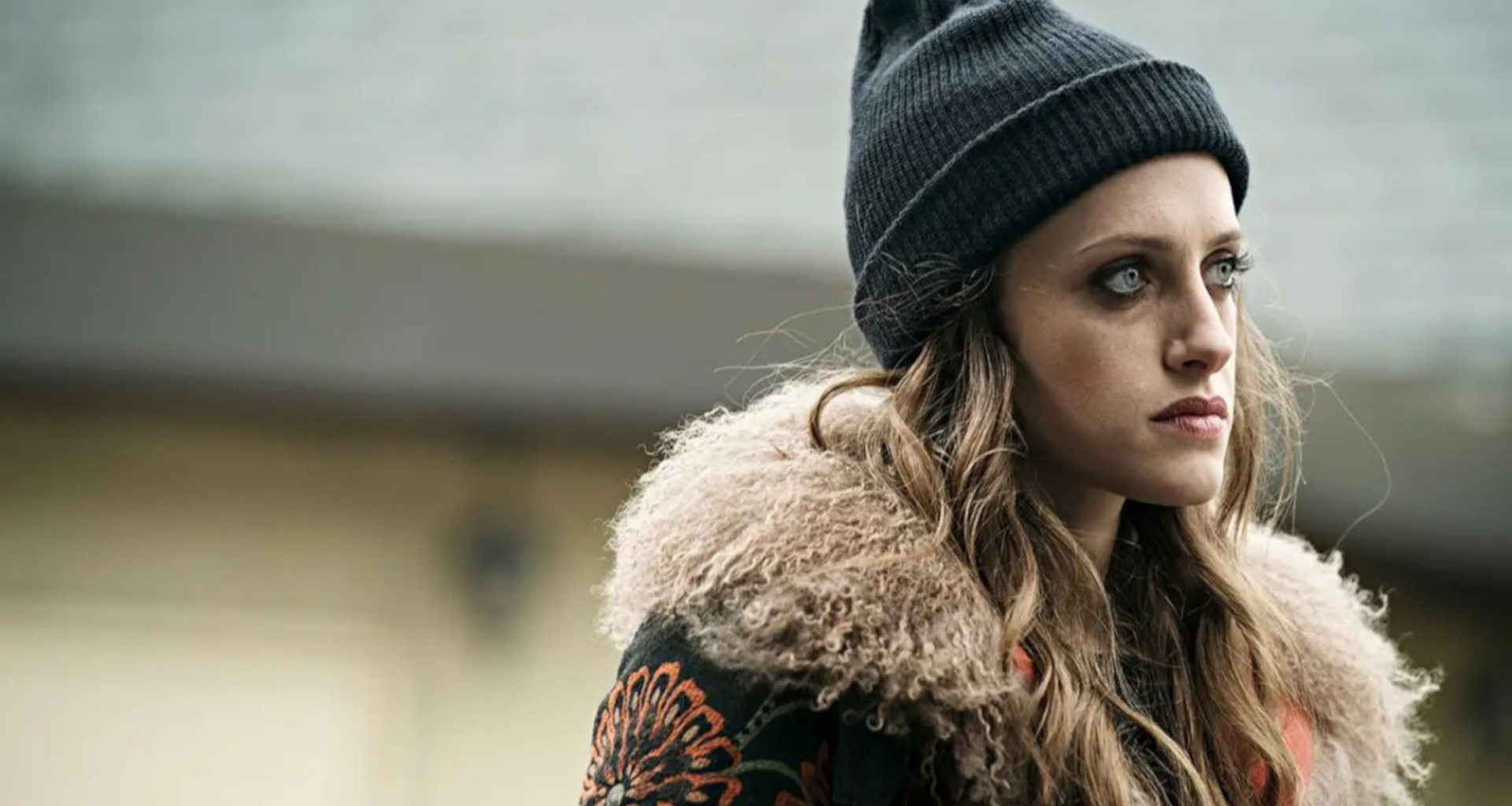 This 4-Season Sci-Fi Thriller Is Great From Start to Finish (& Might Be the Best Shot TV Show Ever)