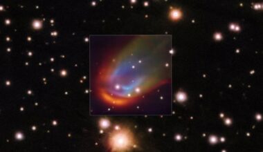 Against a starry background, an inset square shows a multicolored plume flowing to the top right from an unseen dead star.
