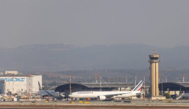 Air France and KLM cancel weekend flights to Tel Aviv, citing regional tensions