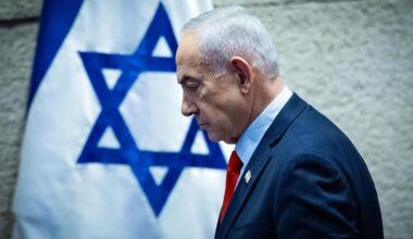 Coalition advances bill to repeal criminal charge that Netanyahu faces in his trial