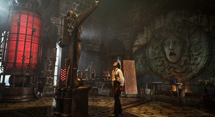 Oscar Isaac in Frankenstein (2025)