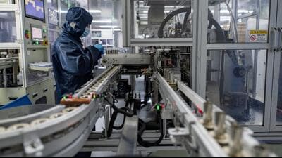 From super-efficient batteries to cutting-edge AI models, today’s most innovative and successful tech startups come from Silicon Valley or Shenzhen (Reuters)