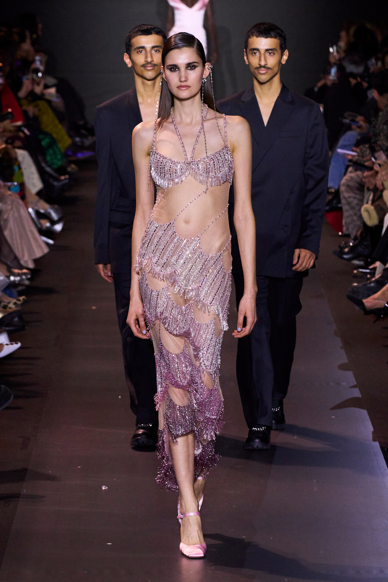 A model wore Mona from Katseye's runway dress on the Couture Spring 2023 runway