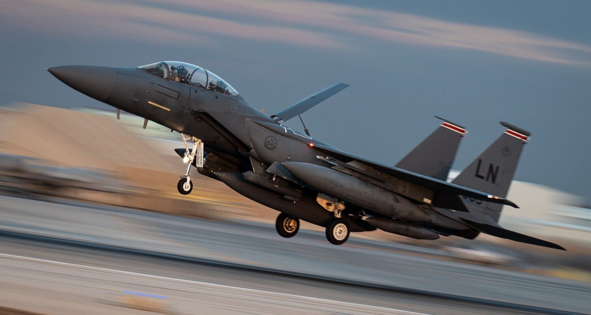 Trump still pushing aides to draw up 'decisive' military options against Iran -- WSJ