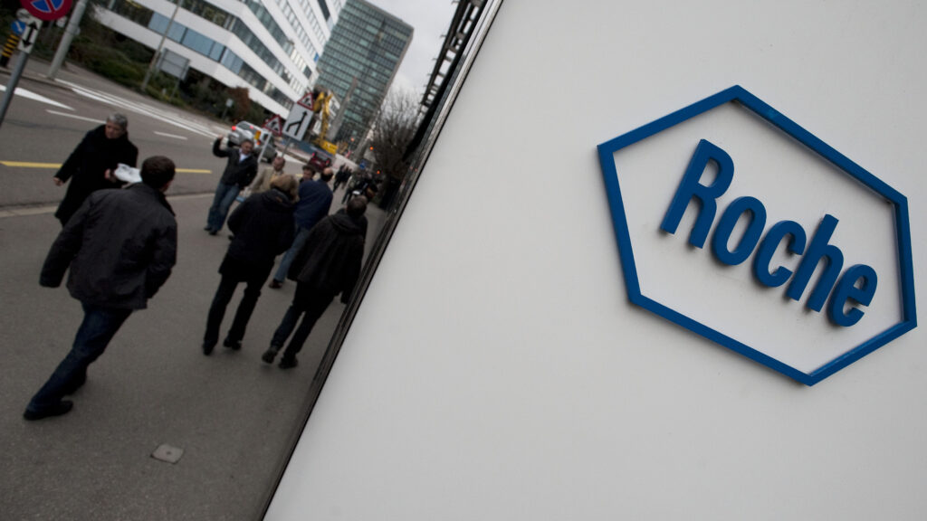 Roche moves obesity drug to pivotal trials after mid-stage success
