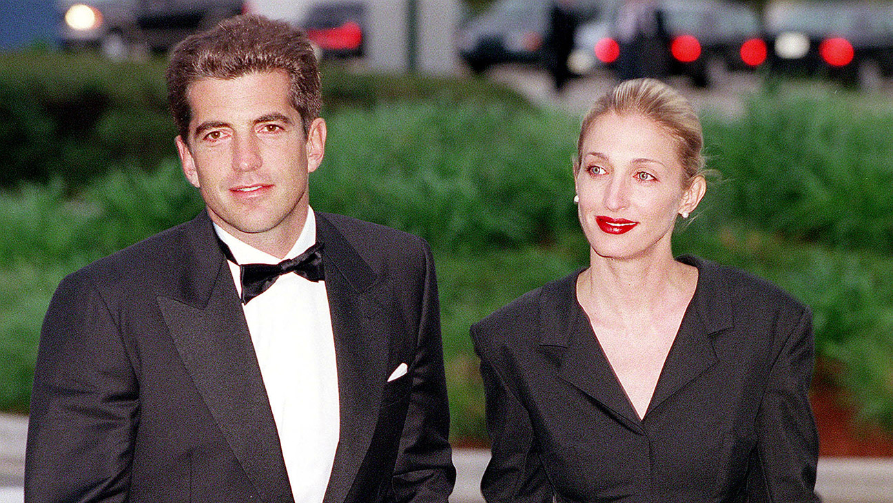 John F. Kennedy, Jr. and his wife Carolyn Bessette Kennedy arrive at the annual John F. Kennedy Library Foundation dinner and Profiles in Courage awards in honor of the former President's 82nd Birthday, Sunday, May 23, 1999 at the Kennedy Library in Boston, MA.