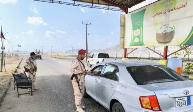 Saudi coalition says separatist leader fled Yemen with UAE help, advances in Aden