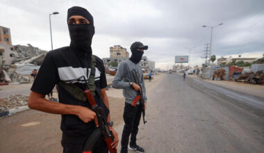 Hamas eyes role for 10,000 police in postwar Gaza, seeks Turkish backing amid disarma