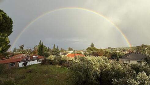 rain returns to Israel as weekend brings showers and cooler tempera