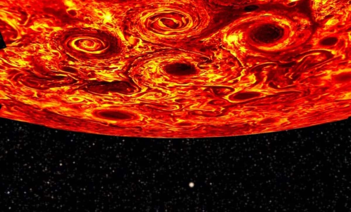 Jupiter And Saturn Are Almost Twins… So Why Do Their Poles Look Nothing Alike