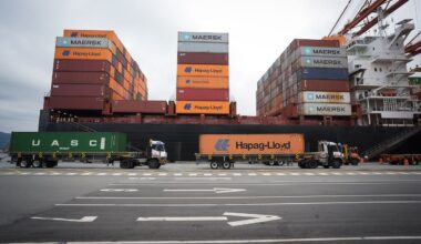 Canada swings to trade deficit in October as gold leads diversification push