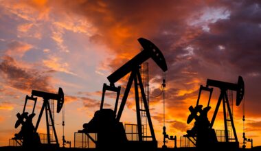 WTI Crude Oil: Short-term bearish outlook vs. Long-term bullish reversal potential - marketpulse.com