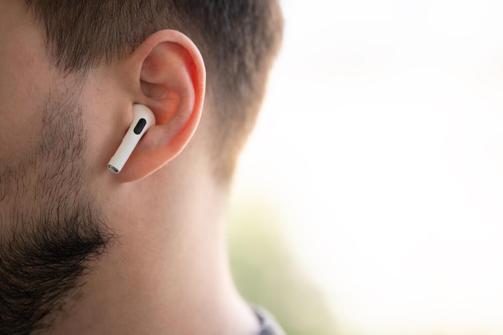 Photo: Shutterstock אוזניות