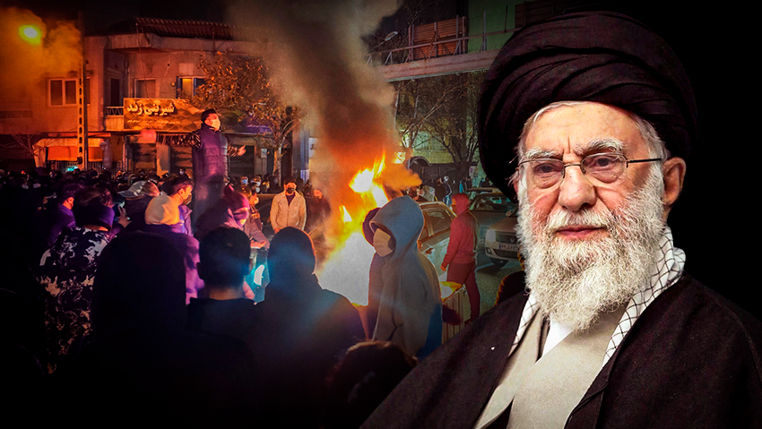 Photo: Anonymous/Getty Images, AP חמינאי הפגנות טהרן