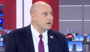 Right-wing Israeli TV report fuels rumors Israel supplying arms to Iran protesters