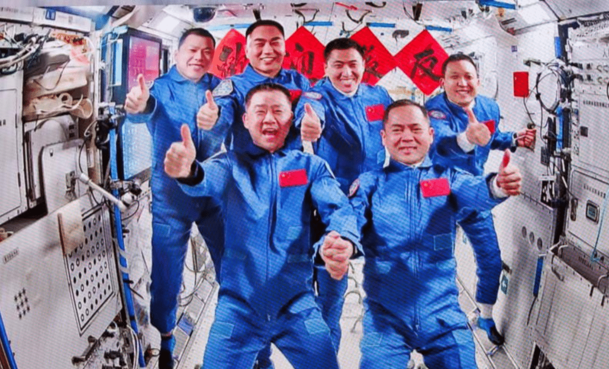 Shenzhou 21 Astronauts Deepen Scientific Research Aboard China’s Space Station