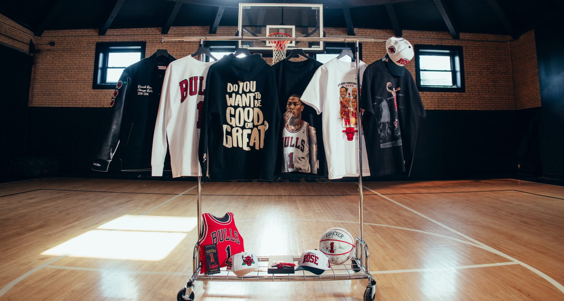 CHICAGO BULLS COLLABORATE WITH LEGEND DERRICK ROSE ON A ONE-OF-ONE RETAIL COLLECTION - NBA