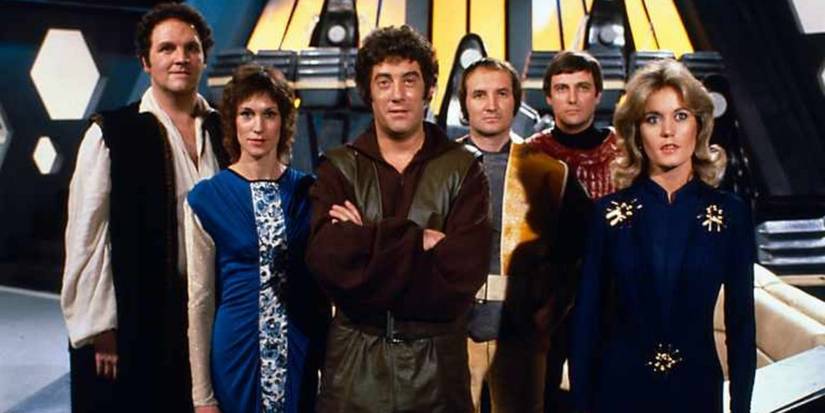 The cast of Blake's 7 posing for a photo.