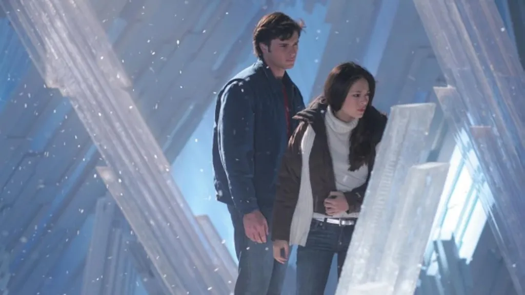 Tom Welling as Clark Kent and Kristin Kreuk as Lana Lang in Smallville episode Reckoning (Season 5, Episode 12)