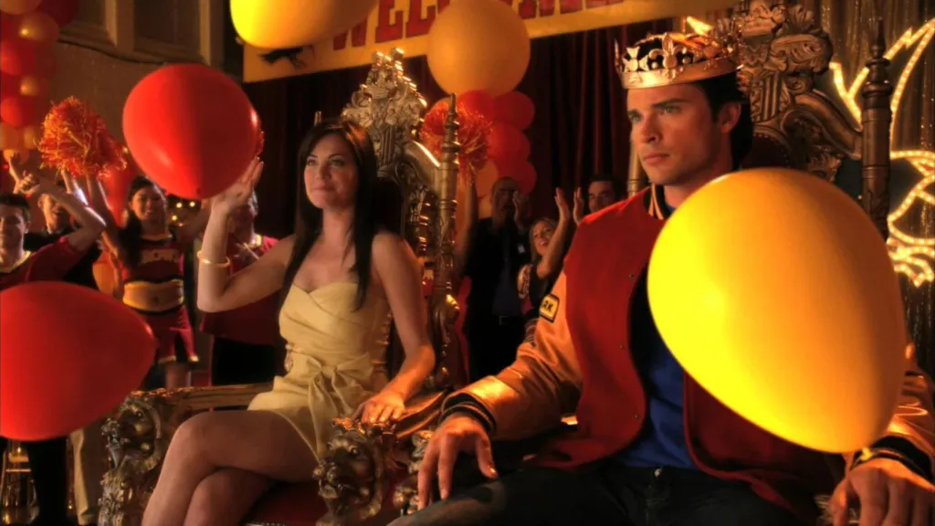 Tom Welling as Clark Kent in Smallville episode Homecoming (Season 10, Episode 4)