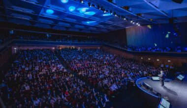 The Blogs: Jon Medved and the Reinvention of Israel: Capital, Courage, and Human Purpose | Jennifer Laszlo Mizrahi