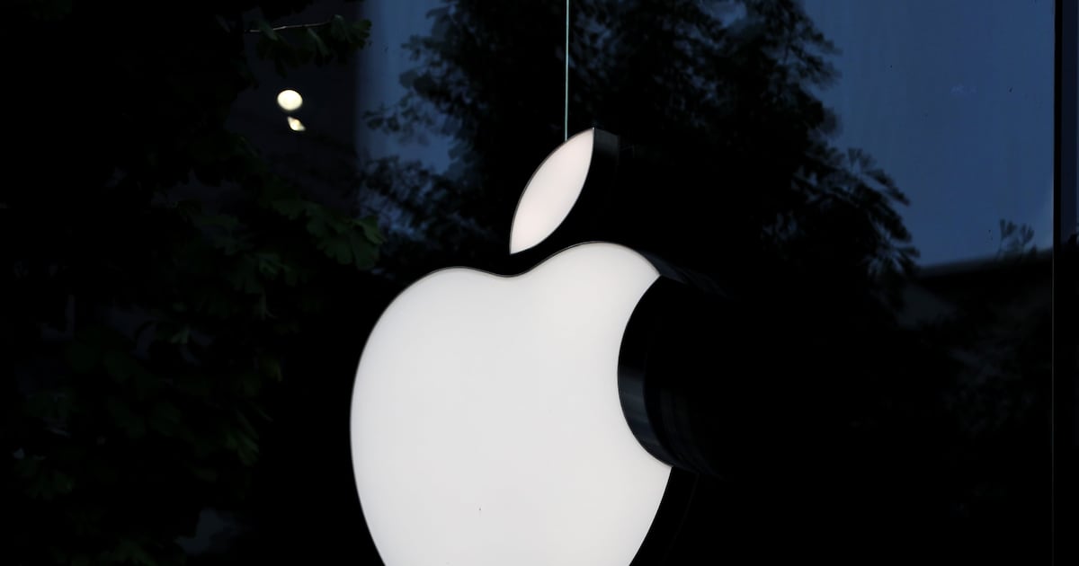 Apple Unveiling Google Gemini-Based Siri Next Month - 조선일보