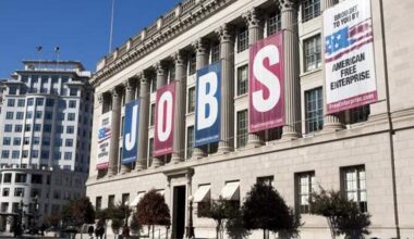 US payrolls to stay supported but unemployment rate seen increasing further - Citi