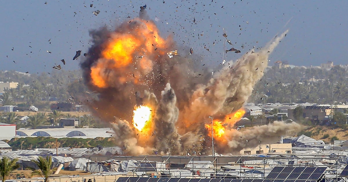 Israel kills 19 people in deadliest Gaza strike in weeks