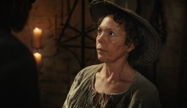 Olivia Colman Orders a Man Made of Wood