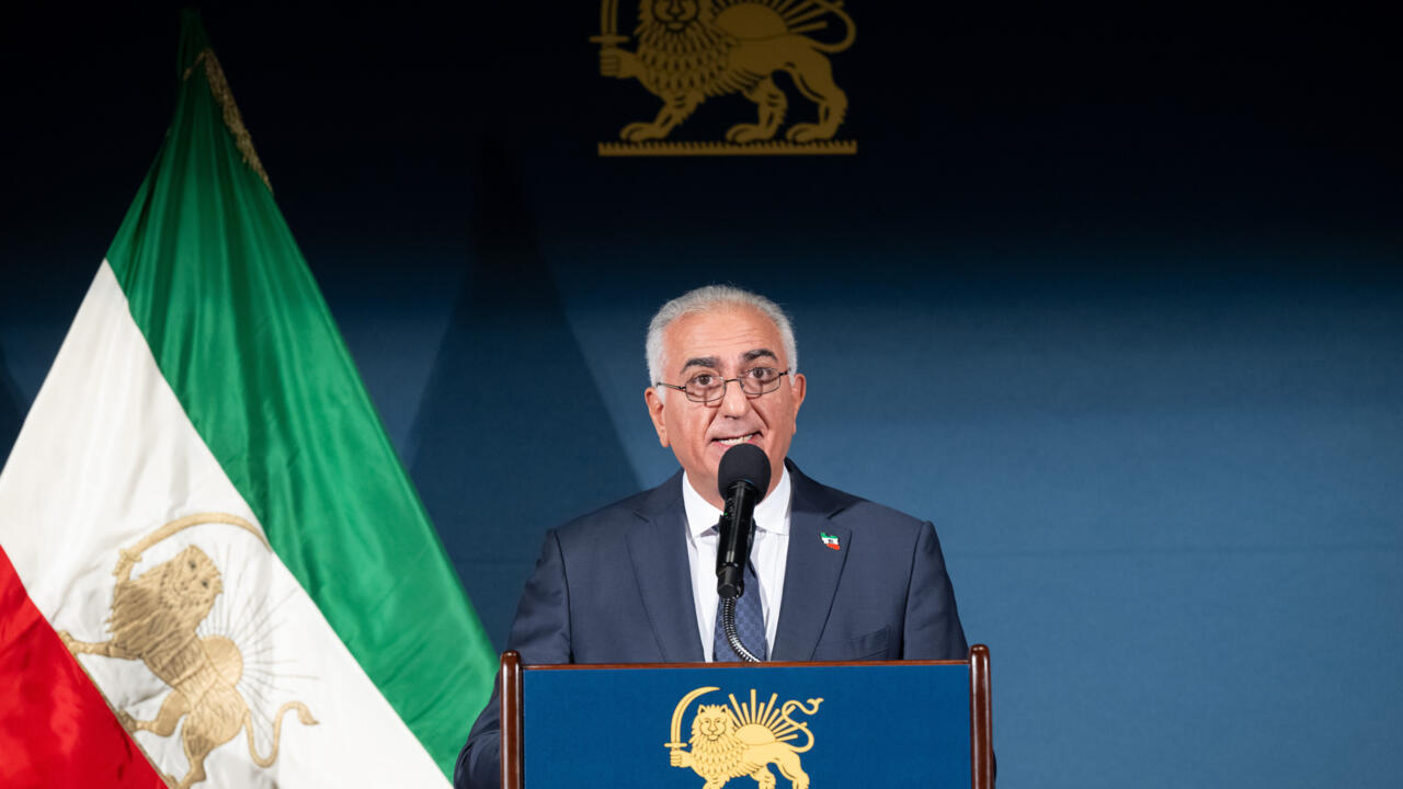 Shah's son confident Iran rulers to fall as Trump holds off